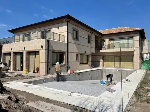 Casa en Venta al Oeste