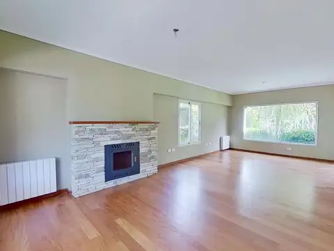 Casa 5 ambientes con 3 baños