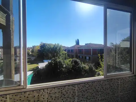 Departamento  Venta Gonnet 2 Dormitorios Cochera