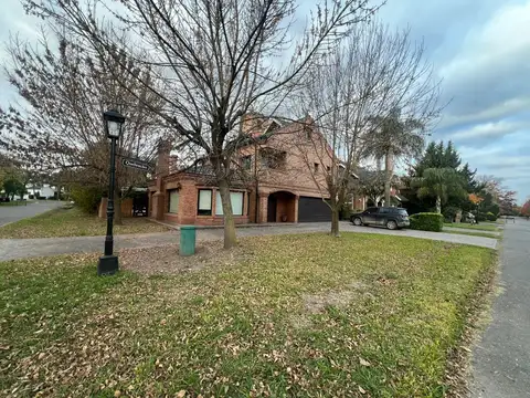 Casa en Venta de 5 dormitorios