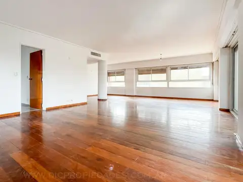 Departamento en Alquiler de 7 ambientes