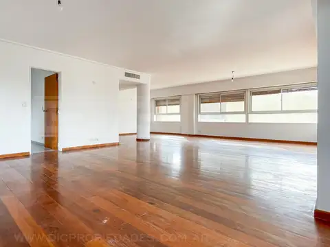 Arenales al 1000 entre Urquiza y Jujuy