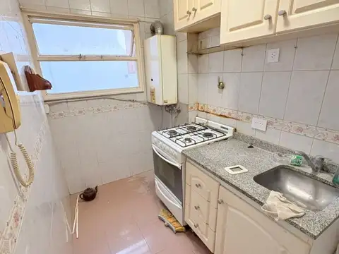 AV FOREST 600, Piso 5