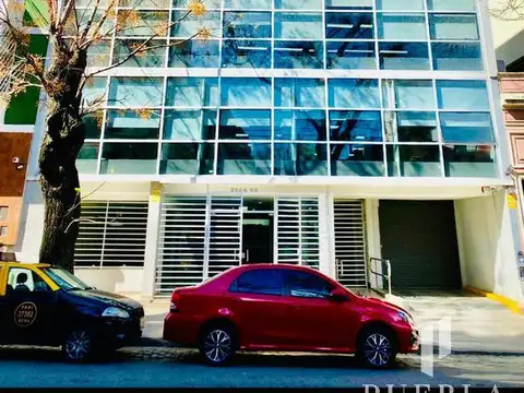 Oficina corporativa amoblada en Parque Patricios | 310 m², 56 puestos y 3 cocheras
