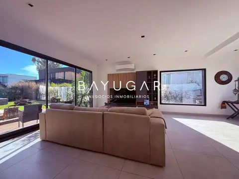 Casa en Alquiler en Countries y Barrios Cerrados en Pilar, USD 5.000