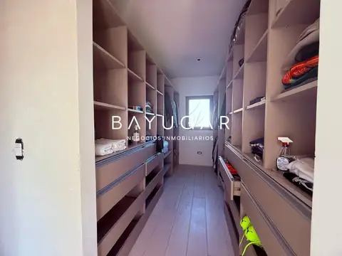 Casa en Alquiler en Countries y Barrios Cerrados en Pilar, USD 5.000