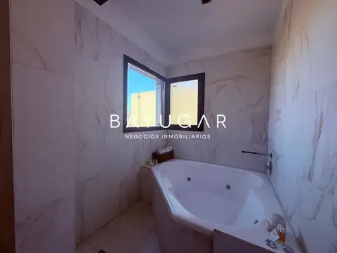 Casa en Alquiler 1 año