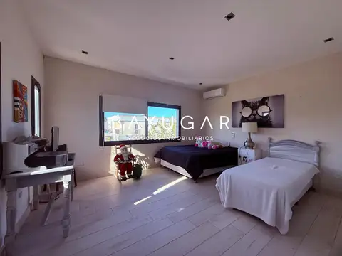 Casa en Alquiler al Oeste