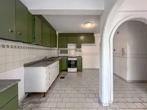 VENTA DE DEPARTAMENTO 4 AMBIENTES EN MONTE GRANDE