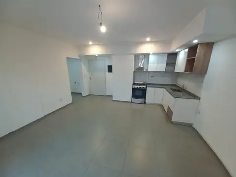 Departamento en Venta en Parque Chacabuco, USD 130.000