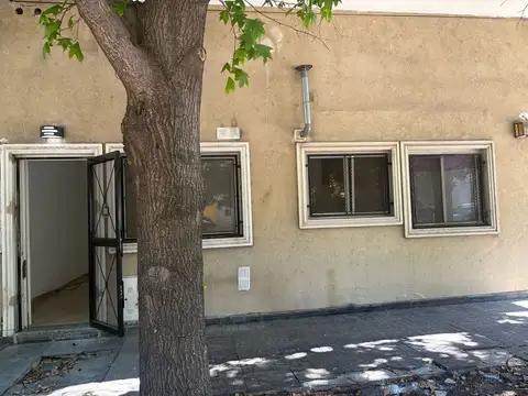 Dpto. 2 amb. en Planta Baja en Santos Lugares