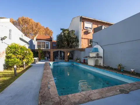 CASA 6 AMBS PISCINA JARDÍN 4 COCHERAS  VILLA LURO