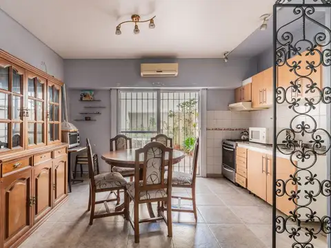 Depto Tipo Casa 2 ambientes con 1 baño