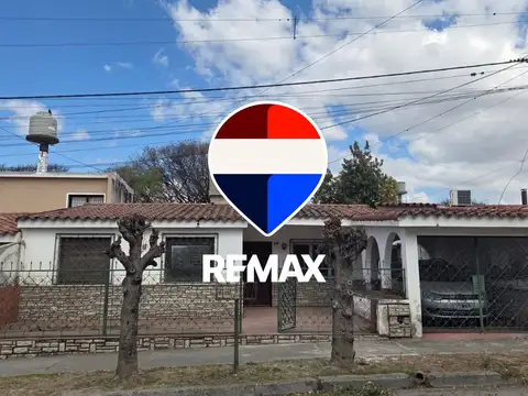 CASA A RECICLAR EN VENTA CALLE ESPAÑA 2300