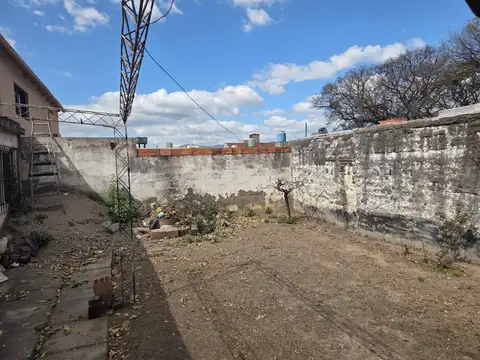 CASA A RECICLAR EN VENTA CALLE ESPAÑA 2300