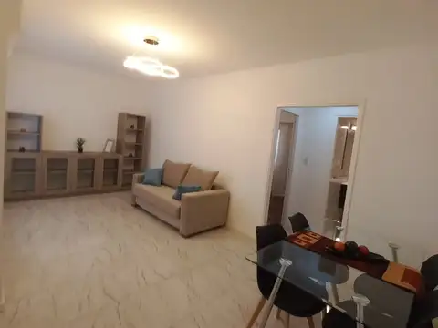 Almte Brown 2300, Piso 5