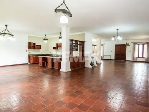 Casa en Alquiler en San Lorenzo, USD 1.600