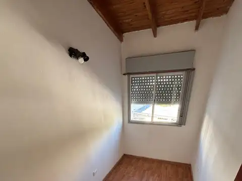 DEPARTAMENTO DE 3 DORMITORIOS EN PLANTA ALTA, UBICADO EN CALLE 3 E/38 Y 39, LA PLATA