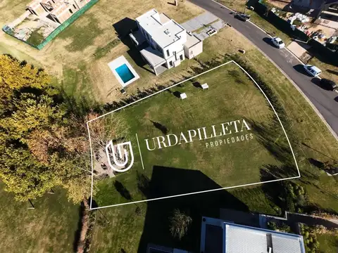 Lote en venta en Pilara sobre cancha de polo Barrio El Milord - Urdapilleta Propiedades