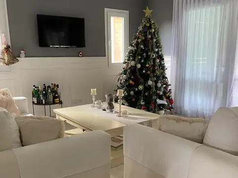 Casa en  venta de 5 dormitorios en Ayres Plaza