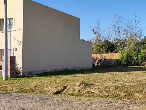 Excelente oportunidad para invertir en un barrio cerrado en pleno crecimiento.