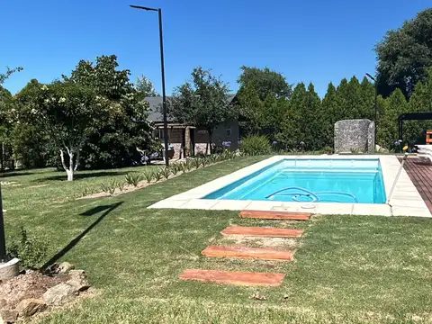 Casa 2 ambientes con 1 baño