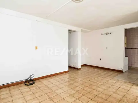 Casa 5 ambientes con 1 baño