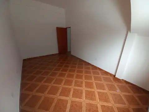 Departamento 2 dormitorios en primer piso
