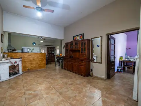 Casa en Venta en Azcuenaga, USD 89.000