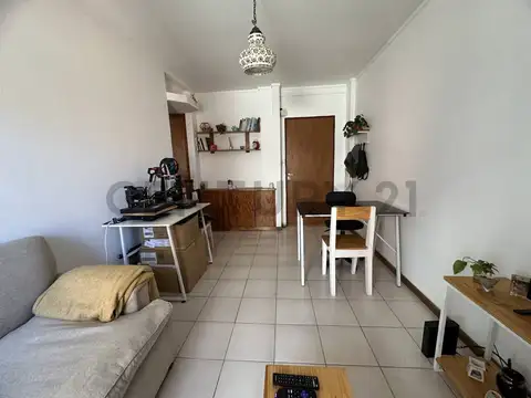 49 e/ 13 y 14 , Piso 1