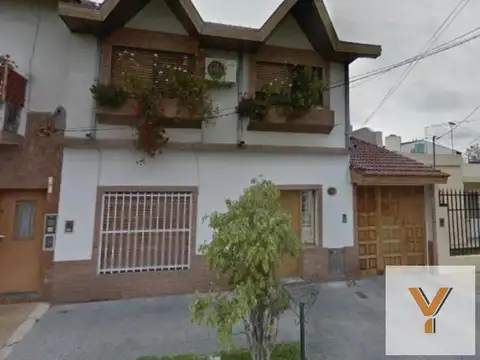 Casa en venta - 7 Dormitorios 4 Baños - Cocheras - 300Mts2 - Villa Libertad, General San Martín