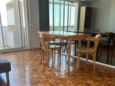 Departamento 2 ambientes en alquiler piso alto vista abierta en Recoleta