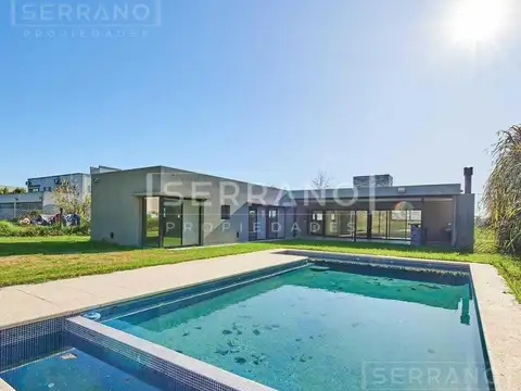 Casa en Venta en El Cazal, USD 280.000