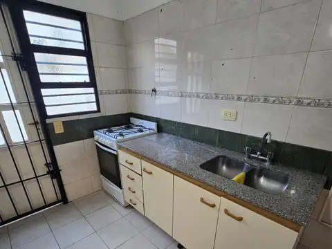 Departamento en Alquiler en Ramos Mejía Sur, $ 650.000