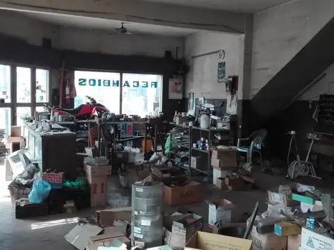 Local en Venta en Munro, USD 240.000