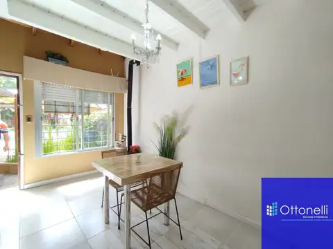 Casa 2 ambientes con 1 baño
