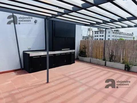 Oficina en Alquiler con 5 cocheras