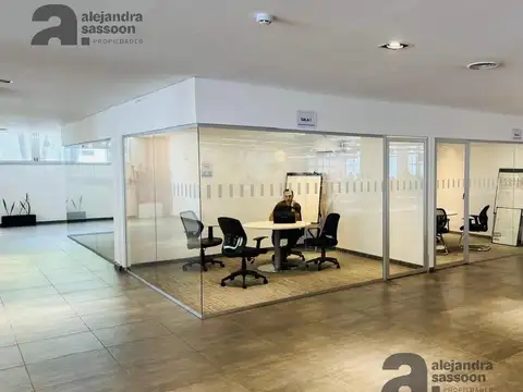 Oficina Monoambiente con 8 baños