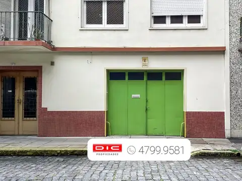 Local en Olivos-Vias/Maipu