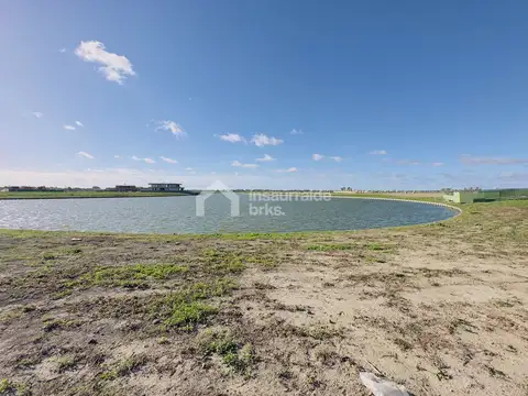 VENDO LOTE AL AGUA ORIENTACIÓN NORTE! BARRIO PUENTES, NORDELTA!! GRAN ESPEJO DE AGUA, FINANCIACIÓN.