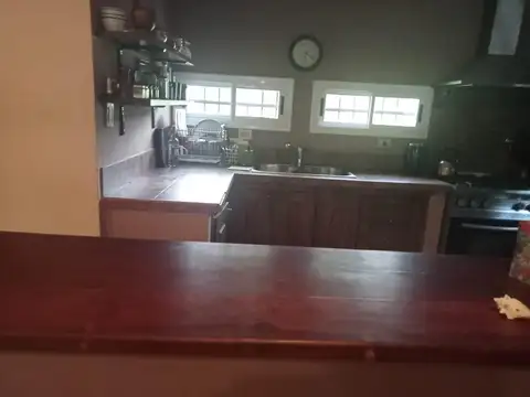 Casa 3 ambientes con 2 baños