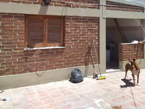 CASA EN ALQUILER CINCO AMBIENTES Bº 60 VIV. GRAL. GUEMES