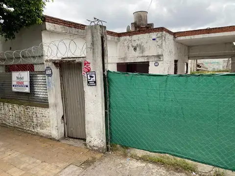 Av. Pte. Peron 2800