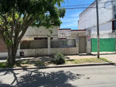 Av. Pte. Peron 2800