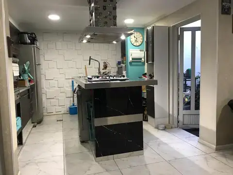 Casa 4 ambientes con 3 baños
