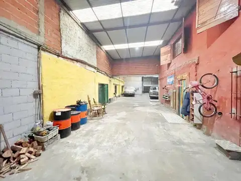 Galpon en Venta 36  mts Fondo
