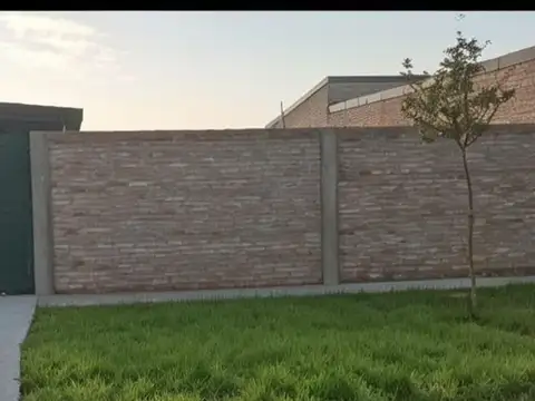 Casa en Venta con 1 cochera