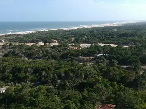 Terreno en Venta 35  mts Fondo