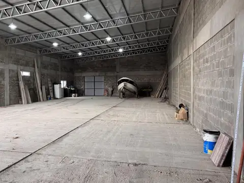 Galpon en Alquiler A Estrenar