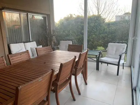 Casa en Venta en Adrogue, USD 600.000